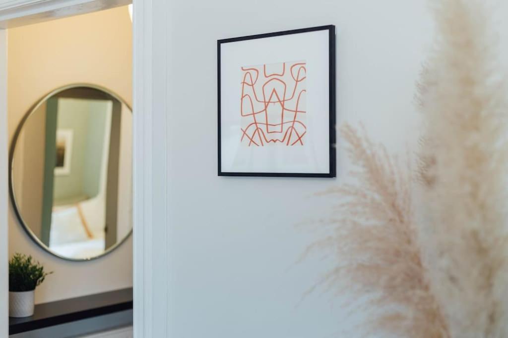 Stylish Stirling Apartment - Free Parking Buitenkant foto