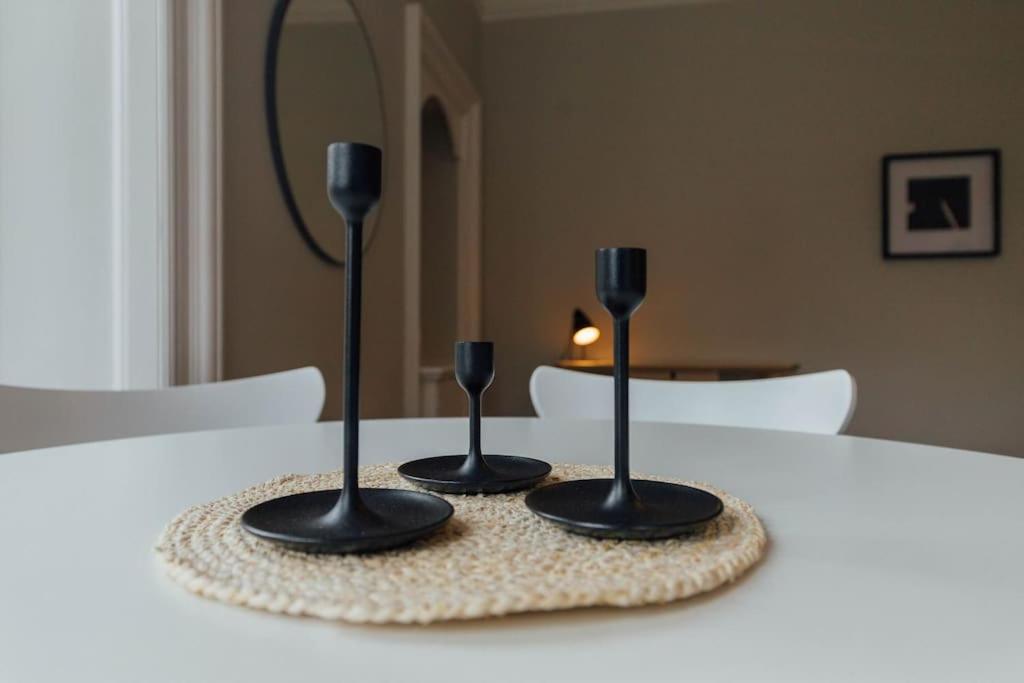 Stylish Stirling Apartment - Free Parking Buitenkant foto