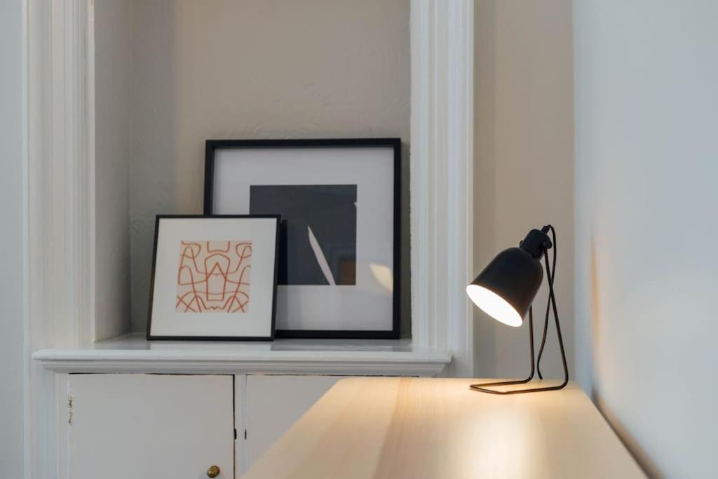 Stylish Stirling Apartment - Free Parking Buitenkant foto