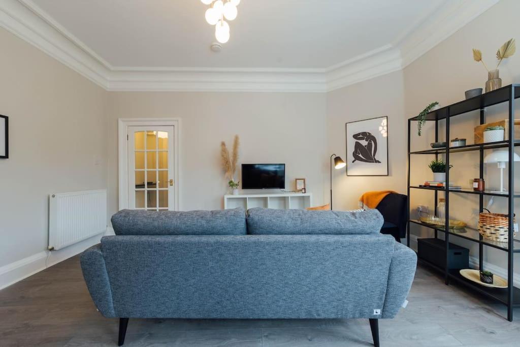Stylish Stirling Apartment - Free Parking Buitenkant foto